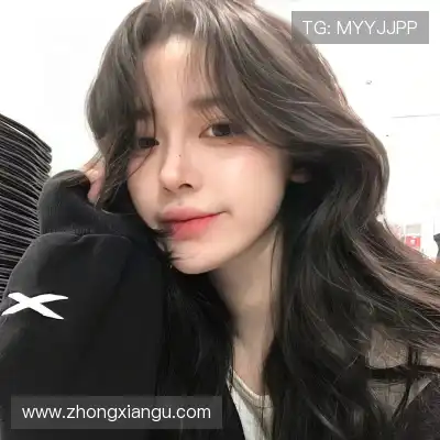 黄婧茵